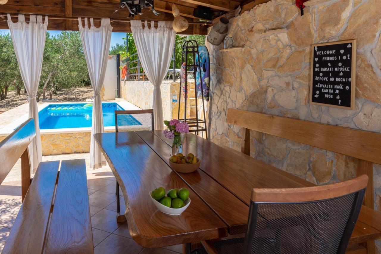 Plum Holiday Home Kaštel Stari Kültér fotó