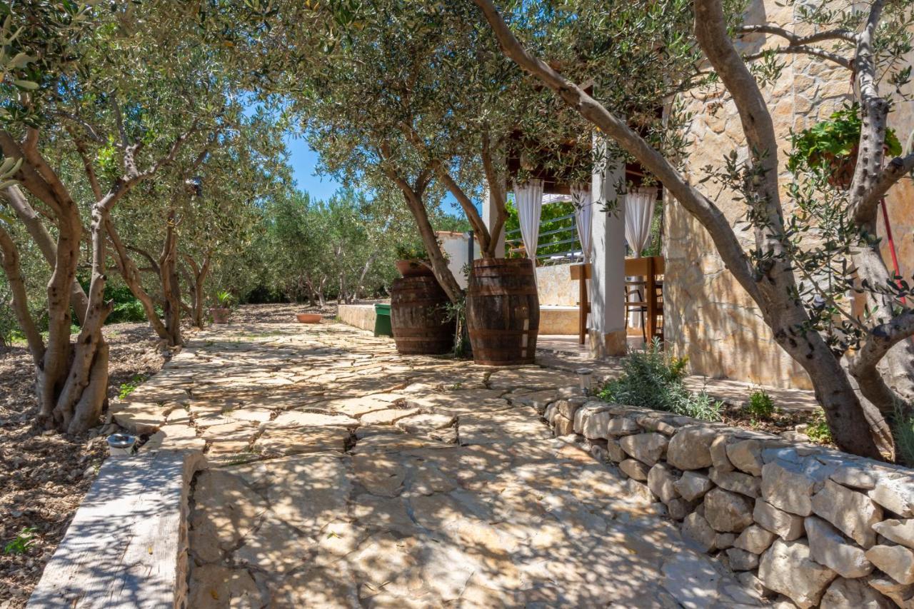 Plum Holiday Home Kaštel Stari Kültér fotó