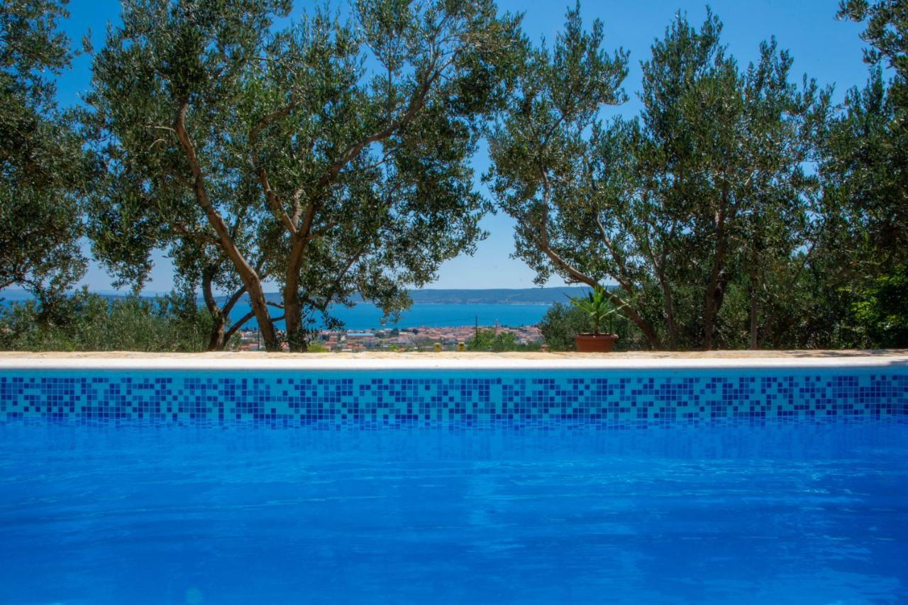 Plum Holiday Home Kaštel Stari Kültér fotó